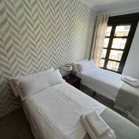 Amador Apartamento Familiar Centro Parking Amador De Los Rios Siviglia Esterno foto